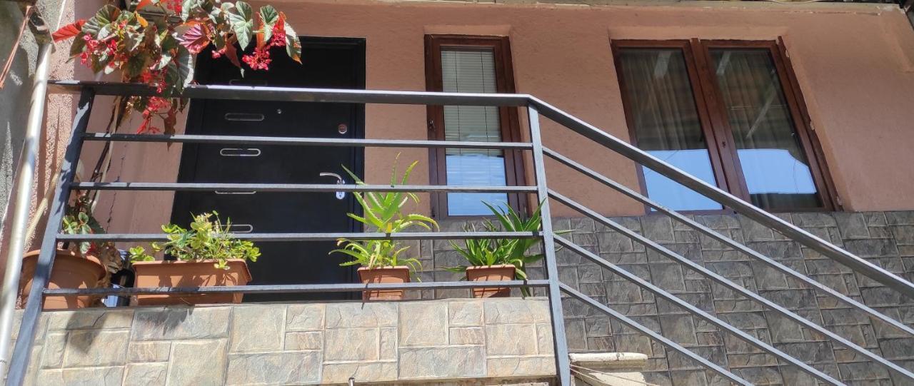 Family Apartament Apartment Tbilisi Exterior foto
