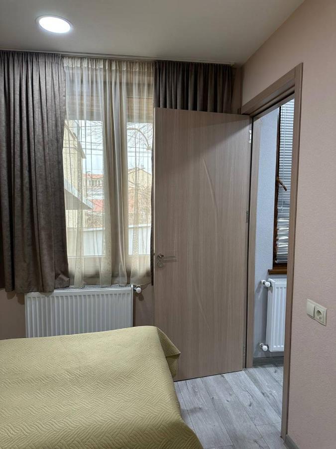 Family Apartament Apartment Tbilisi Exterior foto